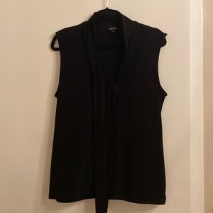 Black tie front tank